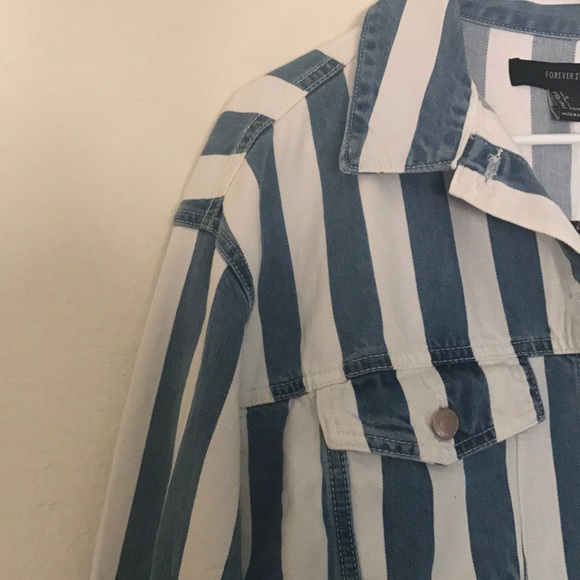 Striped Oversized Denim Jacket - Picture 3 of 5